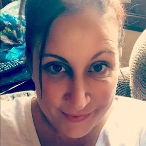 Meet your Posher, Angie